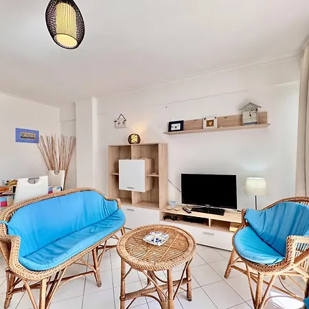 Apartman 11 With Pool By Homing *